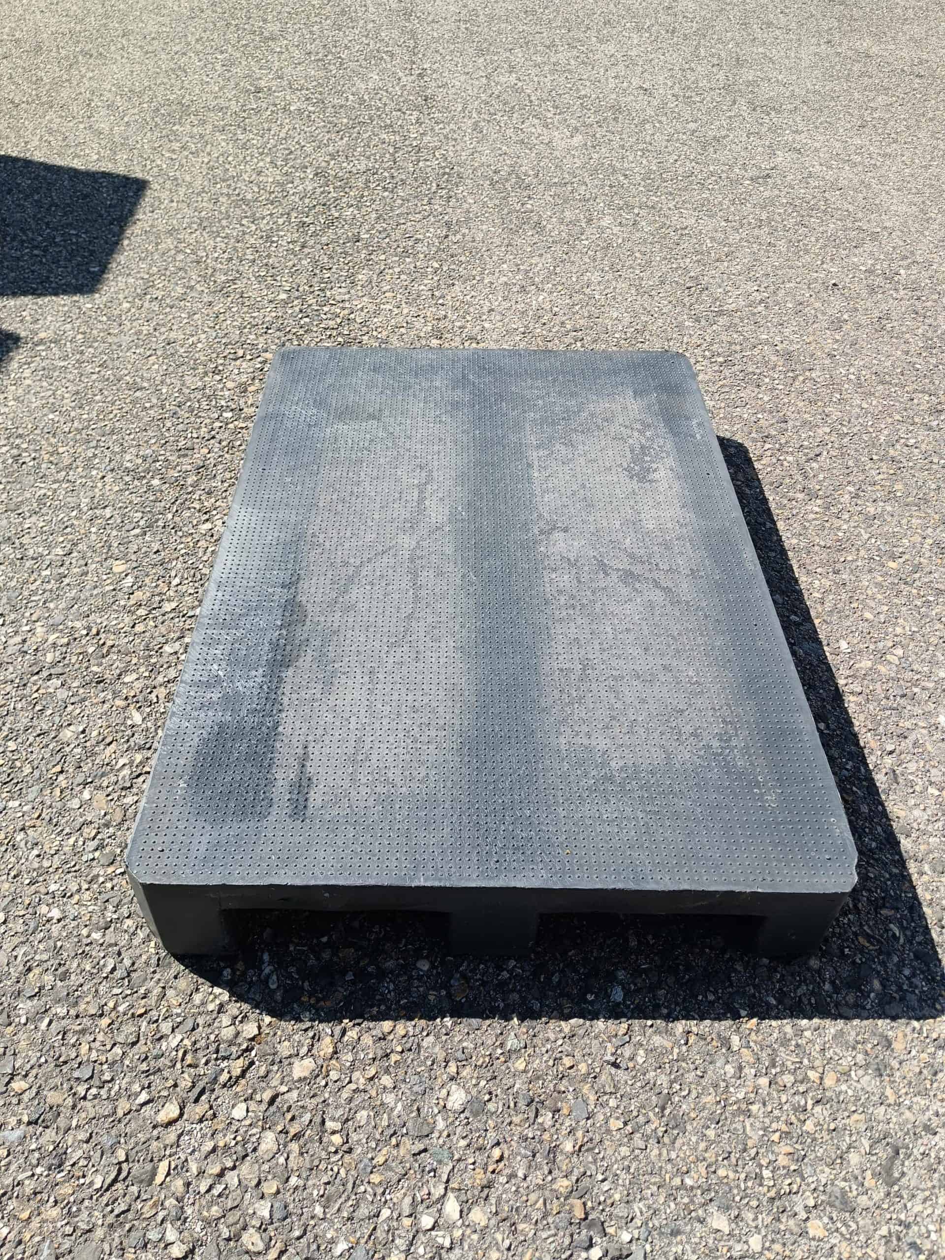 Palette plastique pleine noir 120x80cm