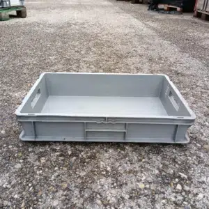 Caisse plastique grise petite scaled