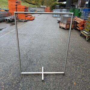 Stender gris metal scaled